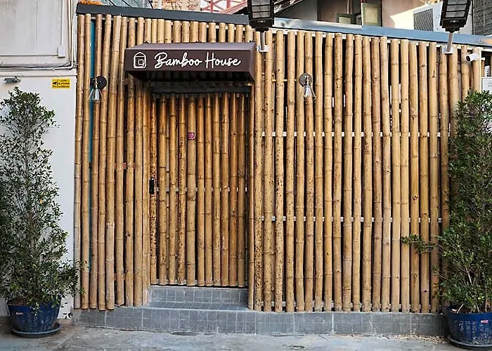 ホテル Rare To Find 3 Bedroom China Town, 2 Mins From Mrtrain