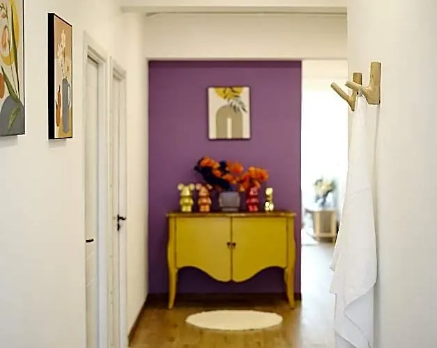 ホテル Rare To Find 3 Bedroom China Town, 2 Mins From Mrtrain