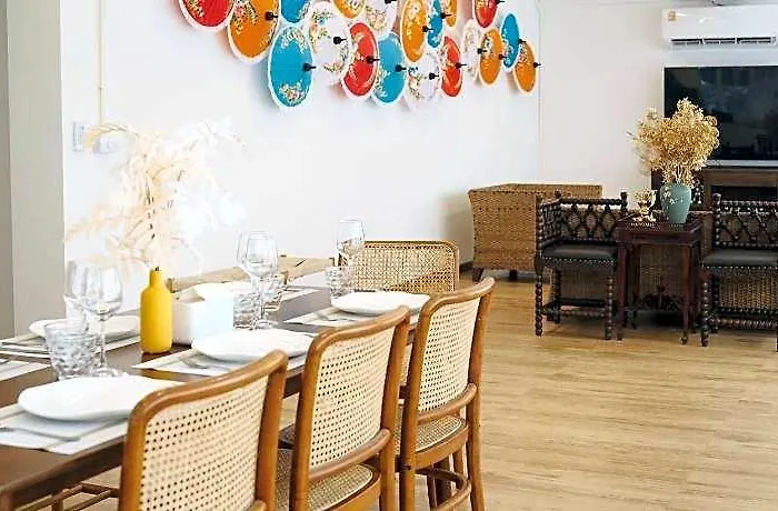 ホテル Rare To Find 3 Bedroom China Town, 2 Mins From Mrtrain 3*
