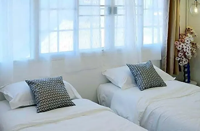 ホテル Rare To Find 3 Bedroom China Town, 2 Mins From Mrtrain バンコク都