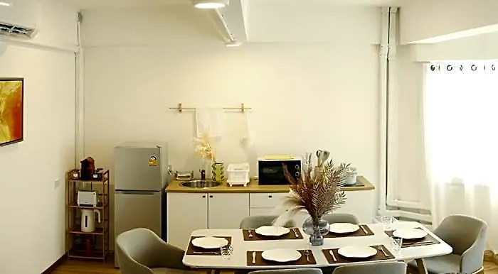 ホテル Rare To Find 3 Bedroom China Town, 2 Mins From Mrtrain