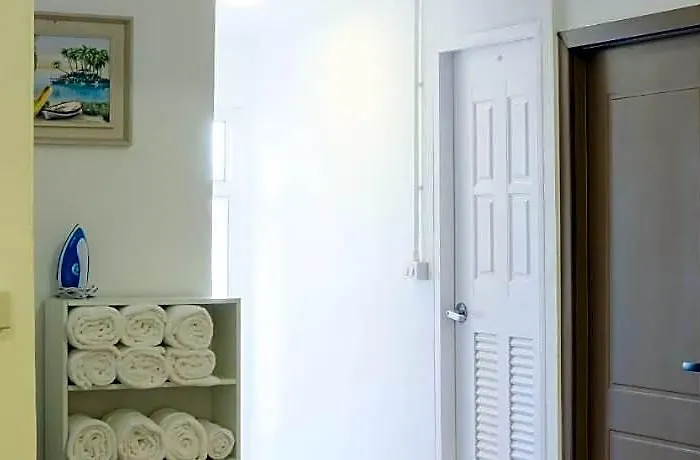 ホテル Rare To Find 3 Bedroom China Town, 2 Mins From Mrtrain